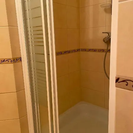 Domek Zielony 3* 미엘노