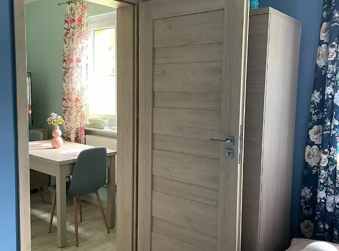 Konukevi Domek Zielony 3*